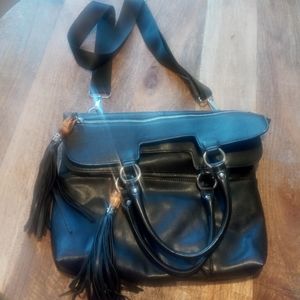 NWT. Super cute handbag!